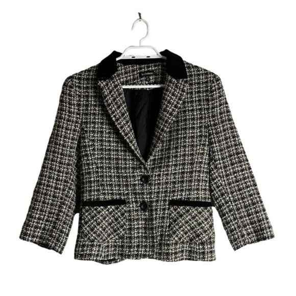 Le Chateau Women's Tweed Double Button Velvet Accent Blazer